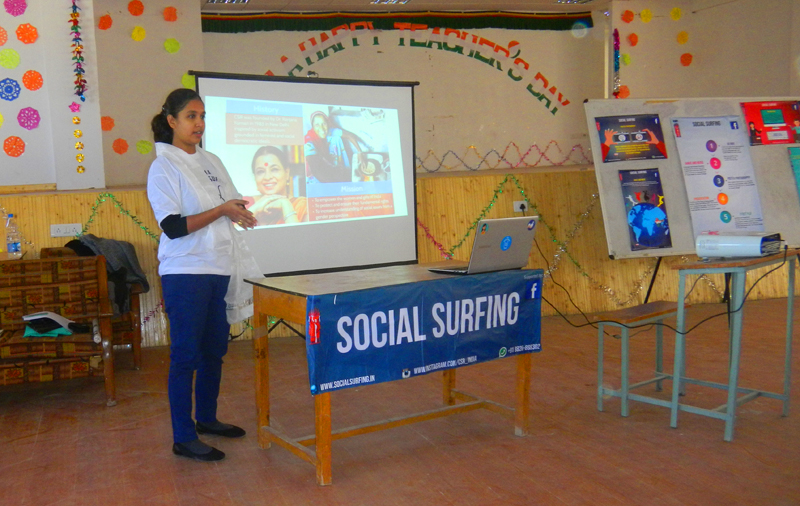 Social Surfing in Leh